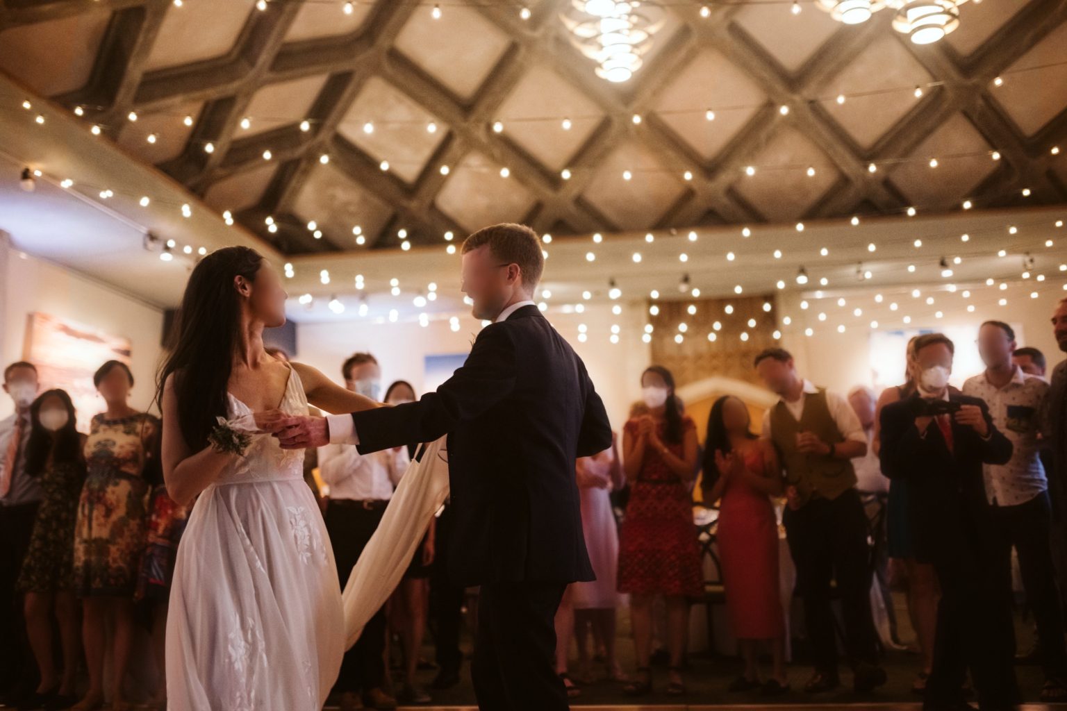 Five Dazzling Ways to Use Twinkle Lights for Your Wedding